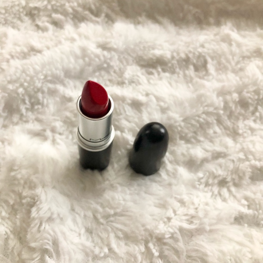 MAC Cosmetics cockney red lipstick - Picture 2 of 3